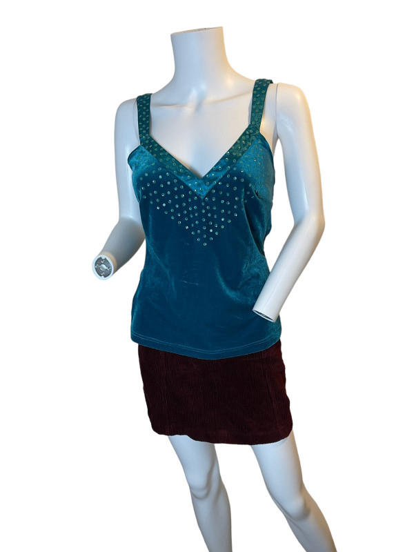 BEADED VELVET TOP SIZE 8 FABRIC: 91%POLYESTER 9%PLASTANE